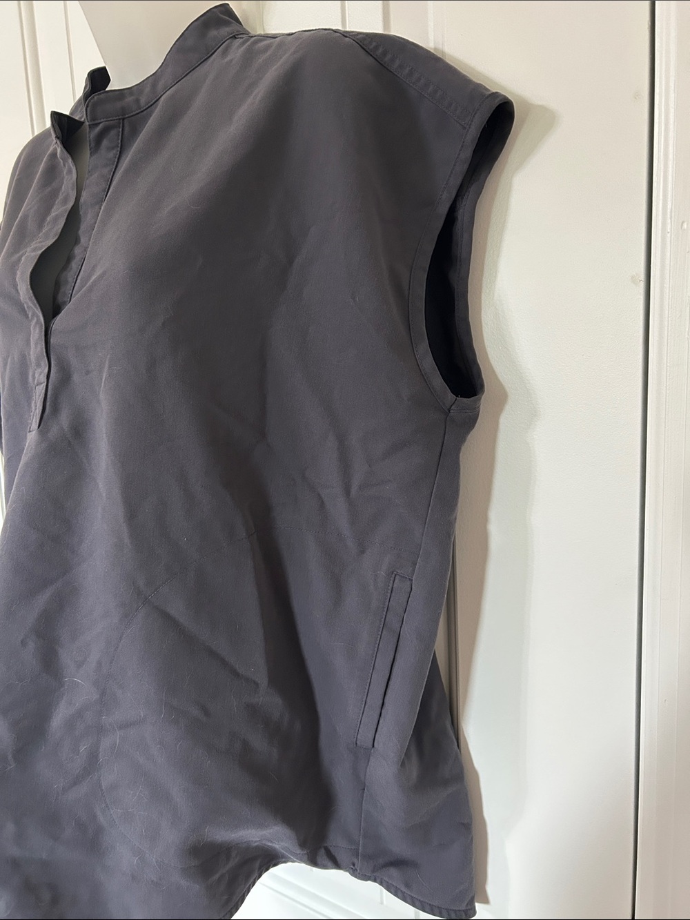 Figs Women's Scrub Set - Picture 2 of 10